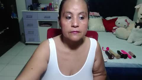 Snapshot of pervert_mommy_x chatting on October 17, 2025, 10:18 am SAMY online show from October 17, 2025, 10:18 am