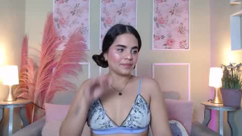 Snapshot of pervy_nikole chatting on October 5, 2025, 8:07 pm Nikole  online show from October 5, 2025, 8:07 pm