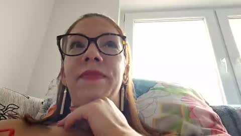 Lisa -  online show from December 3, 2024, 8:49 am