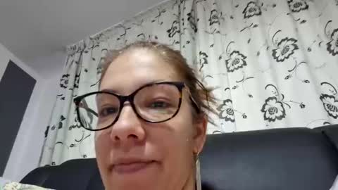 Lisa -  online show from December 25, 2024, 11:54 am