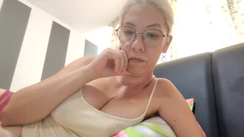 Snapshot of pervygirl69 chatting on August 4, 2026, 8:28 am Lisa - online show from August 4, 2026, 8:28 am