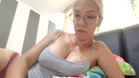 Snapshot of pervygirl69 chatting on August 5, 2026, 8:39 am Lisa - online show from August 5, 2026, 8:39 am
