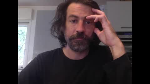 pesketig42 online show from September 12, 2025, 10:48 am