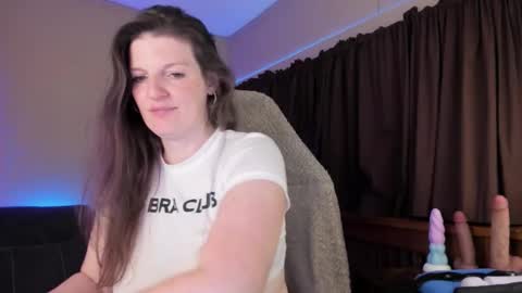 Snapshot of pessimistically_optimistic chatting on November 21, 2025, 11:31 am Kelly online show from November 21, 2025, 11:31 am