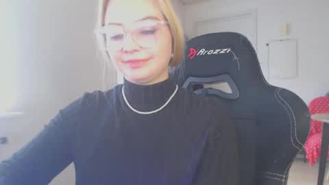 Snapshot of petalkiss chatting on September 18, 2025, 1:35 pm petalkiss online show from September 18, 2025, 1:35 pm