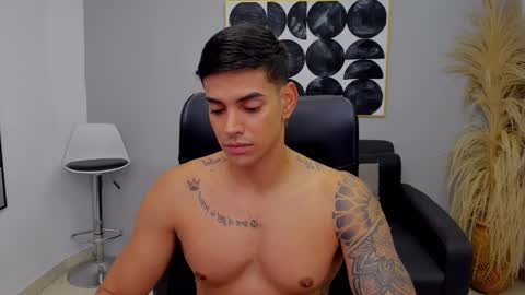 Peter           instagram   Jairquiroga  online show from March 5, 2025, 10:54 pm