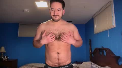 peteypete204 online show from May 4, 2026, 11:17 am