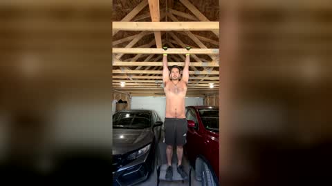 peteypete204 online show from May 10, 2026, 1:49 pm