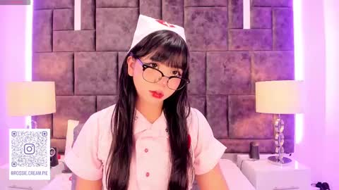 Im Rosse but u can call me Rossie or Rosita . online show from February 22, 2025, 11:35 pm