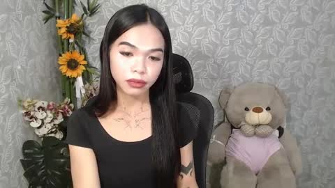 Snapshot of petite_angelx chatting on March 1, 2025, 4:22 pm angel online show from March 1, 2025, 4:22 pm