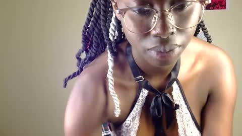 Charm online show from June 3, 2026, 3:39 pm