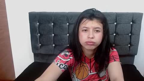 Snapshot of petite_coral chatting on October 23, 2025, 11:31 am petite online show from October 23, 2025, 11:31 am