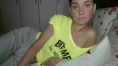 petite_danielle online show from September 11, 2025, 6:46 am
