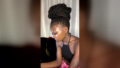 petite_divah254 online show from February 28, 2026, 8:54 pm