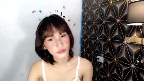 petite_japanese111 online show from December 6, 2024, 12:16 pm