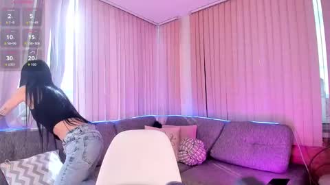 Linda online show from September 9, 2025, 7:57 pm