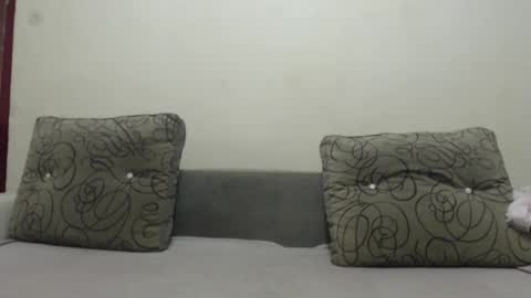 cosmina online show from November 12, 2025, 11:32 am