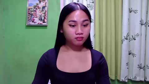 Snapshot of petite_trish chatting on December 8, 2024, 11:57 am trish online show from December 8, 2024, 11:57 am