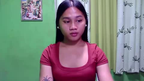 Snapshot of petite_trish chatting on January 15, 2025, 11:32 am trish online show from January 15, 2025, 11:32 am