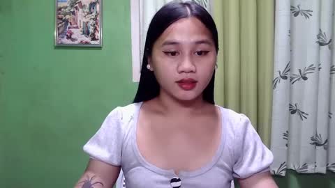 Snapshot of petite_trish chatting on January 20, 2025, 9:46 am trish online show from January 20, 2025, 9:46 am