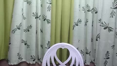 Snapshot of petite_trish chatting on January 21, 2025, 3:10 pm trish online show from January 21, 2025, 3:10 pm