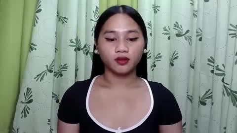 Snapshot of petite_trish chatting on January 24, 2025, 8:55 am trish online show from January 24, 2025, 8:55 am