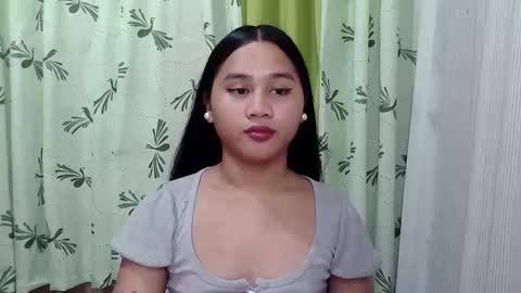 Snapshot of petite_trish chatting on February 11, 2025, 3:08 am trish online show from February 11, 2025, 3:08 am