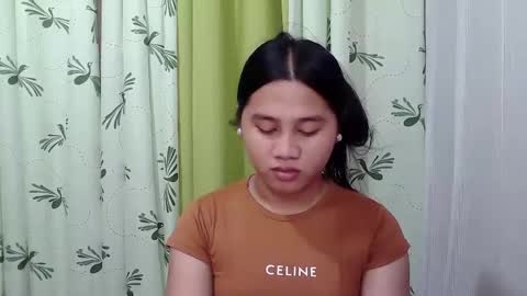 Snapshot of petite_trish chatting on February 15, 2025, 5:41 am trish online show from February 15, 2025, 5:41 am