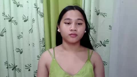 Snapshot of petite_trish chatting on February 16, 2025, 9:26 am trish online show from February 16, 2025, 9:26 am