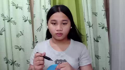 Snapshot of petite_trish chatting on February 25, 2025, 10:26 am trish online show from February 25, 2025, 10:26 am