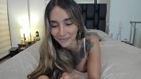 Snapshot of petitealejats chatting on December 8, 2024, 11:51 pm PetiteAlejaTs online show from December 8, 2024, 11:51 pm