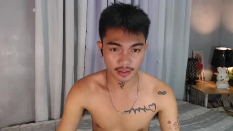 Snapshot of petiteasianx chatting on December 27, 2024, 5:52 am Vrin online show from December 27, 2024, 5:52 am