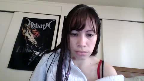 Snapshot of petitedoll30 chatting on December 16, 2024, 9:31 pm Petitedoll30 online show from December 16, 2024, 9:31 pm