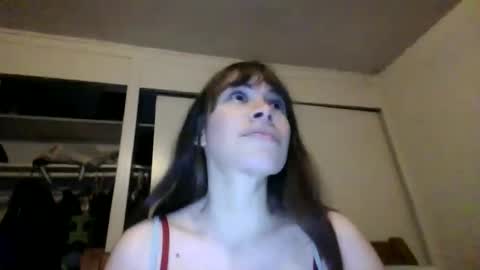 Snapshot of petitedoll30 chatting on December 21, 2024, 1:26 am Petitedoll30 online show from December 21, 2024, 1:26 am