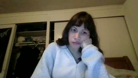 Snapshot of petitedoll30 chatting on January 12, 2025, 5:56 am Petitedoll30 online show from January 12, 2025, 5:56 am