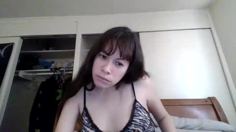 Snapshot of petitedoll30 chatting on February 20, 2025, 10:48 pm Petitedoll30 online show from February 20, 2025, 10:48 pm