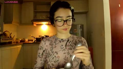 Lunna online show from February 14, 2026, 11:45 pm