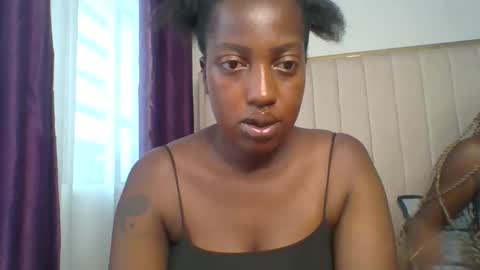 petiteebony6 online show from May 14, 2026, 8:21 am