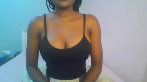 Snapshot of petiteediva chatting on May 28, 2026, 2:53 am diva online show from May 28, 2026, 2:53 am