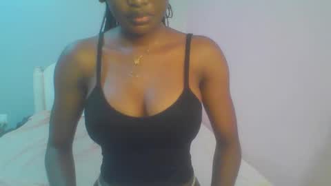 Snapshot of petiteediva chatting on May 30, 2026, 3:25 am diva online show from May 30, 2026, 3:25 am