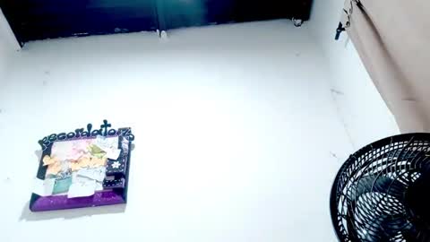 danna online show from November 13, 2025, 3:38 am