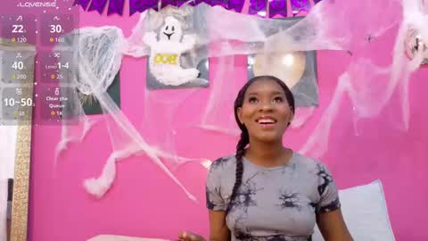 little sharon online show from October 19, 2025, 12:06 pm