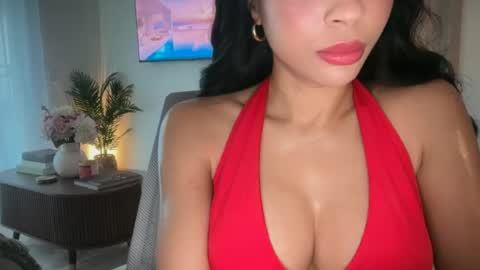 Snapshot of petiteprincess659846 chatting on June 27, 2026, 12:26 am PetitePrincess online show from June 27, 2026, 12:26 am