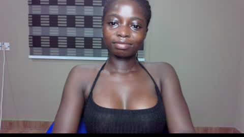 petitexxebony online show from June 10, 2026, 7:13 pm