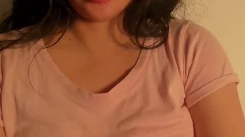 Snapshot of petitgirl_ chatting on October 24, 2025, 10:39 pm J A S S online show from October 24, 2025, 10:39 pm