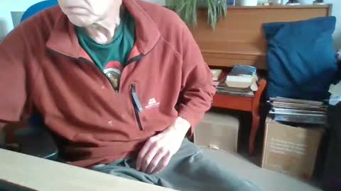 petitwilly online show from January 6, 2025, 10:35 am