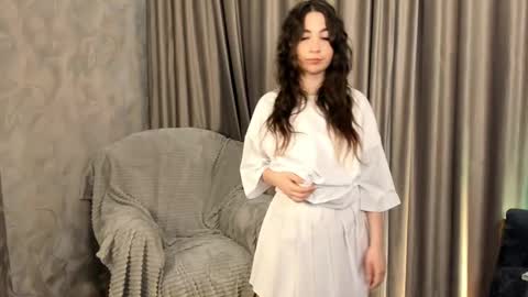 Snapshot of petracilley chatting on December 14, 2024, 2:10 pm Emma online show from December 14, 2024, 2:10 pm