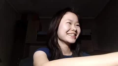 Hello Viola here  online show from December 3, 2025, 12:03 pm