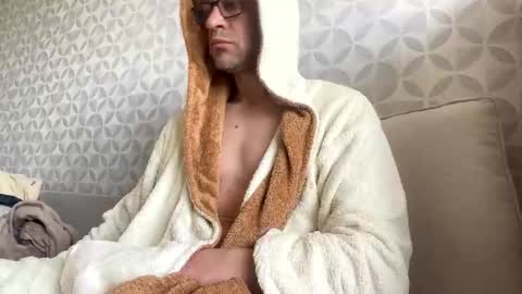petrovichxxx81 online show from May 11, 2026, 5:46 am