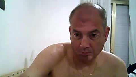Snapshot of pets76 chatting on April 14, 2026, 12:38 am pets76 online show from April 14, 2026, 12:38 am